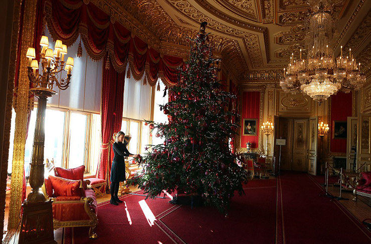 Как британская королевская семья украсила Виндзорский замок к Рождеству? — FW-Daily