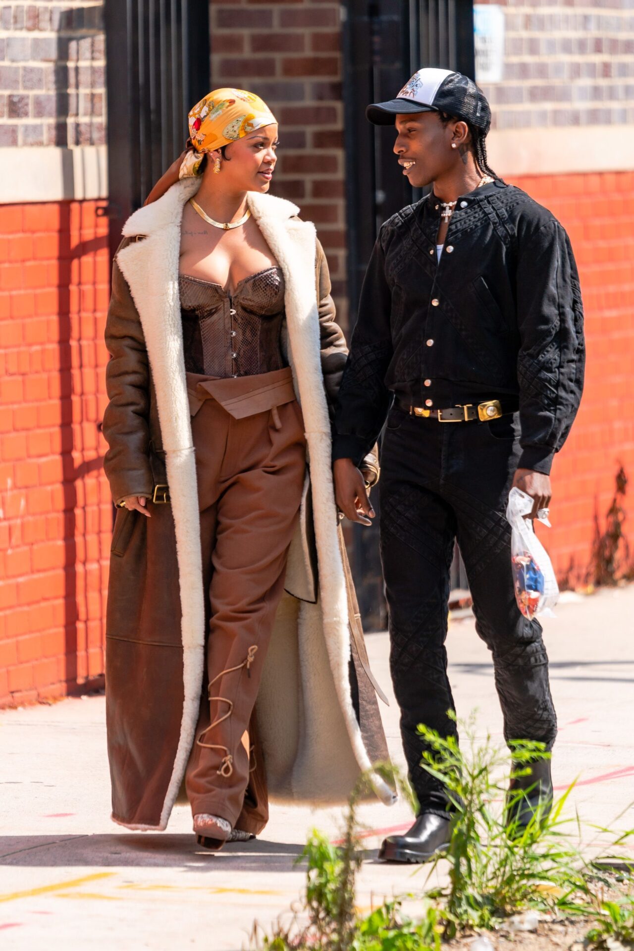 Чей клип снимали? Рианна и AAP ROCKY замечены на съемках