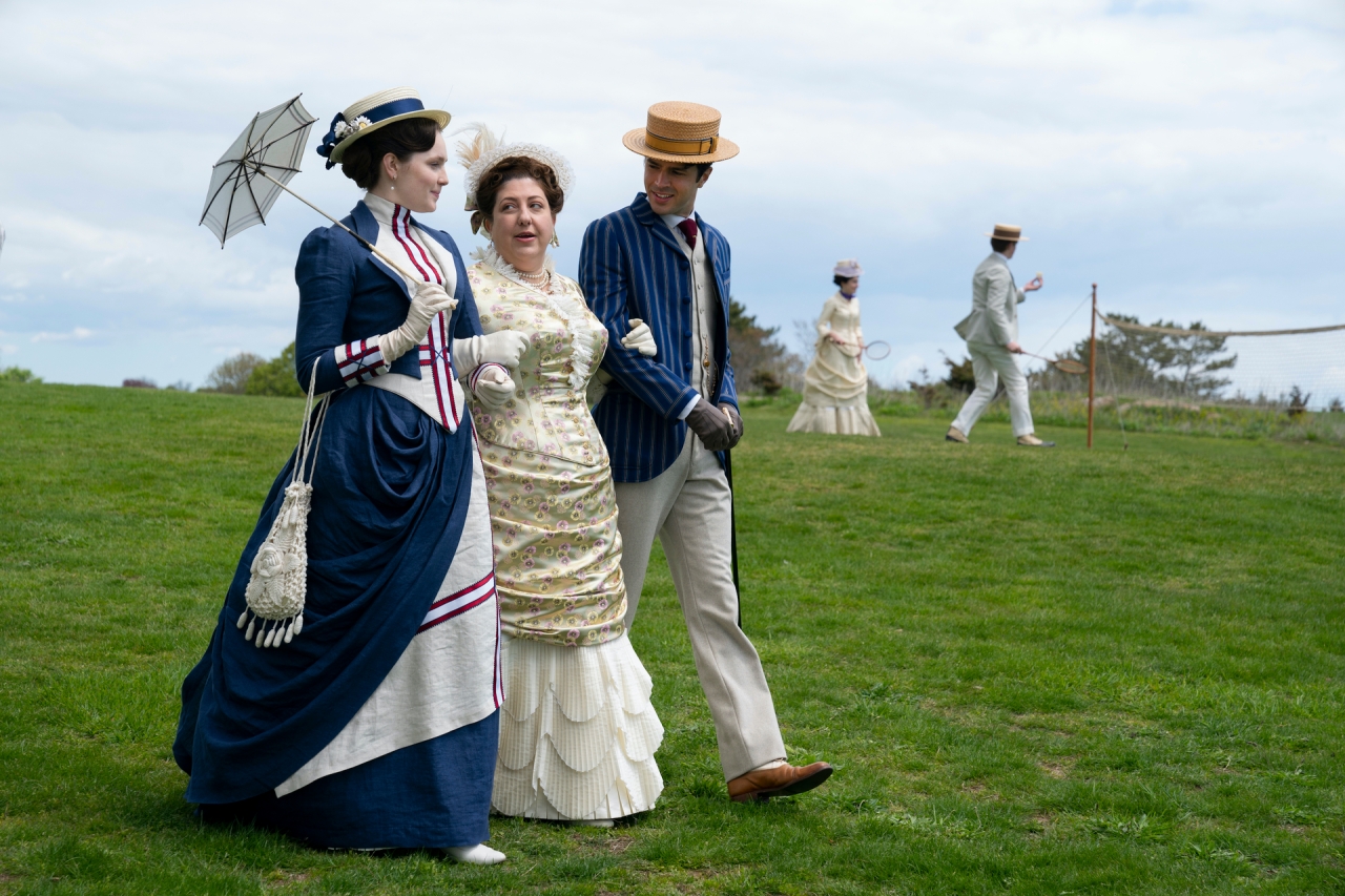 the-gilded-age-costumes-1
