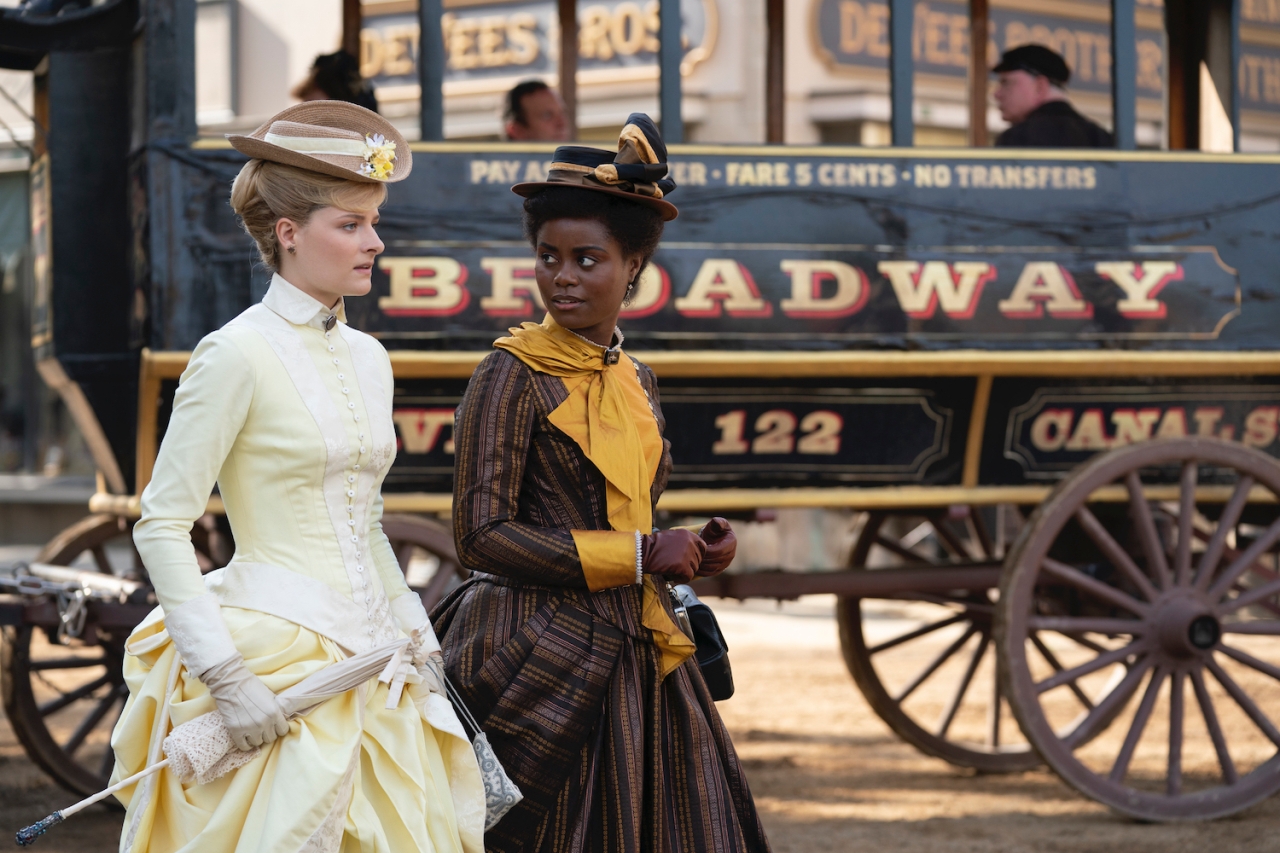 the-gilded-age-costumes-14