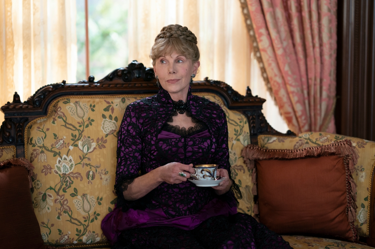 the-gilded-age-costumes-5